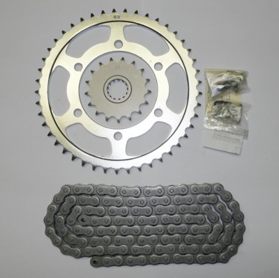 Řetězová sada Izumi pro Yamaha FZ1 1000 Fazer, 06-11